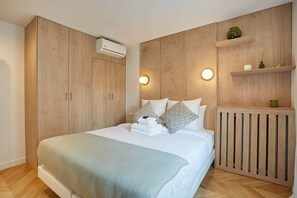 1 chambre, fer et planche à repasser, accès au Wi-Fi (inclus)