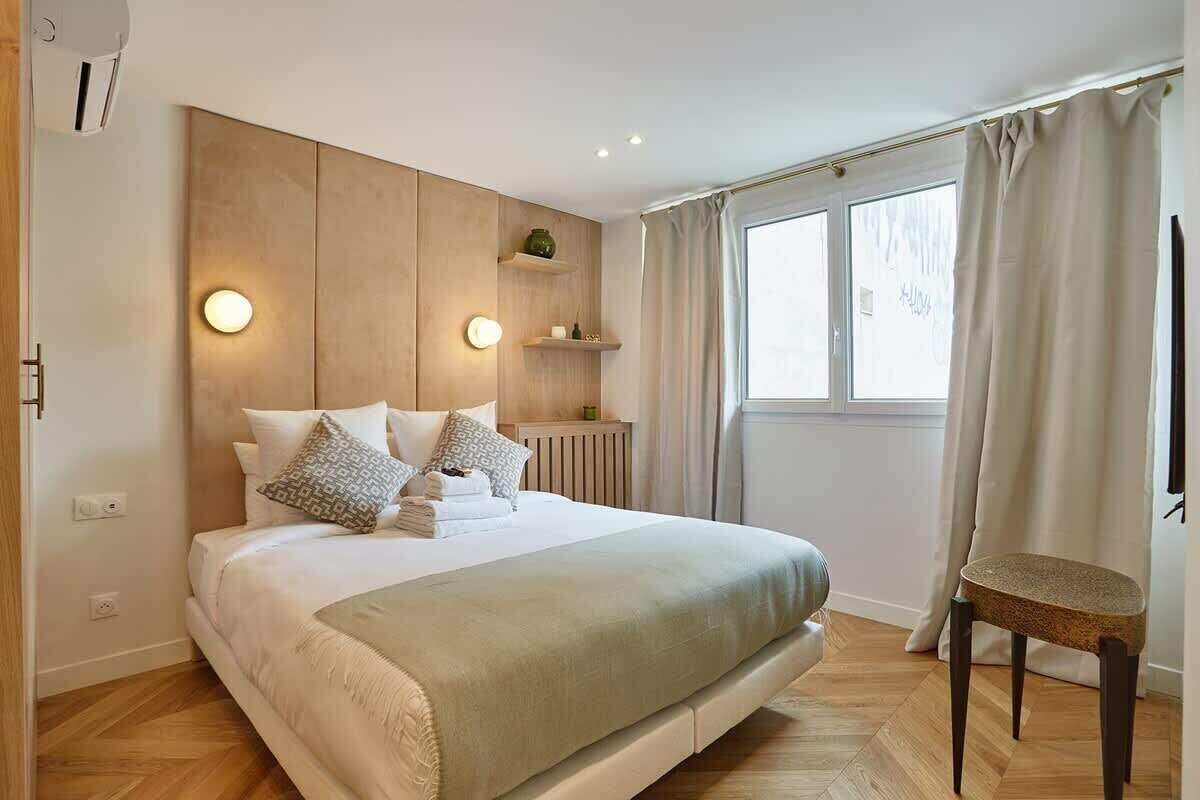 1 chambre, fer et planche à repasser, Wi-Fi gratuit, draps fournis