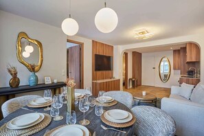 Dining - Apartment in the Center of Paris (Paris)