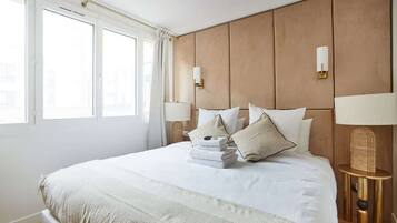 2 slaapkamers, een strijkplank/strijkijzer, gratis wifi, beddengoed