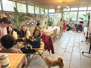 Living area - The Cosy Garden (Guilin)