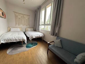 Free WiFi, bed sheets