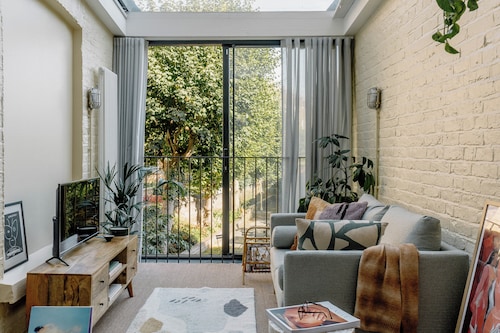 Mason & Fifth, Primrose Hill