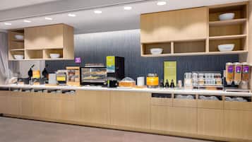 Bao gồm bữa sáng buffet hàng ngày