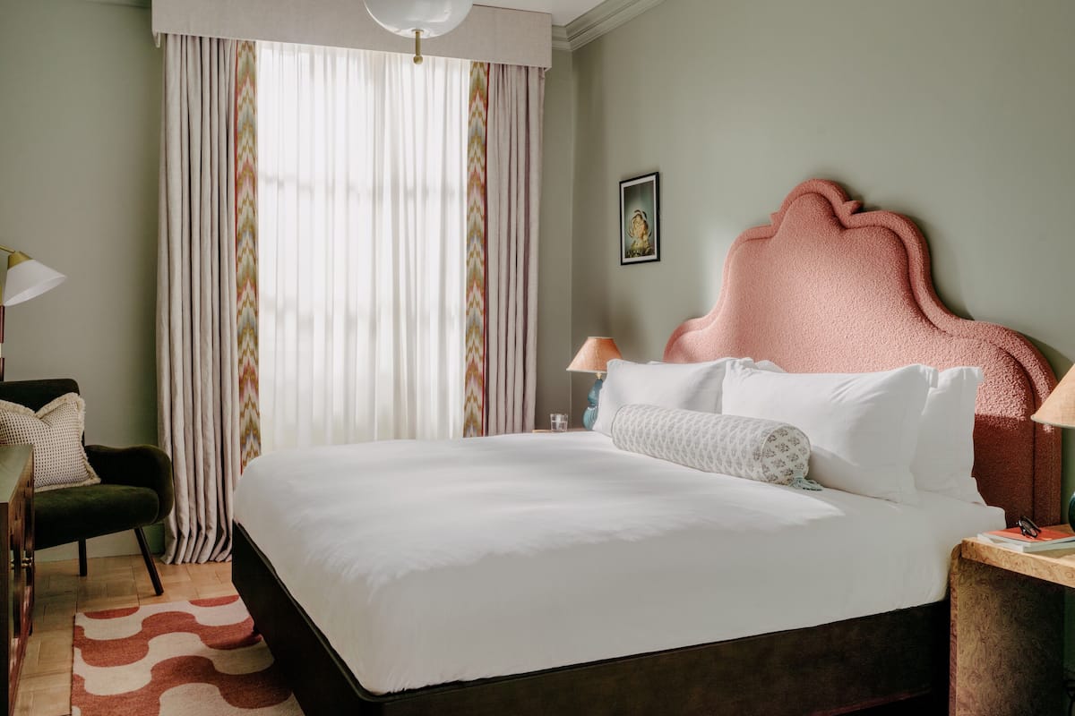Minibar, in-room safe, iron/ironing board (on request), WiFi (free)