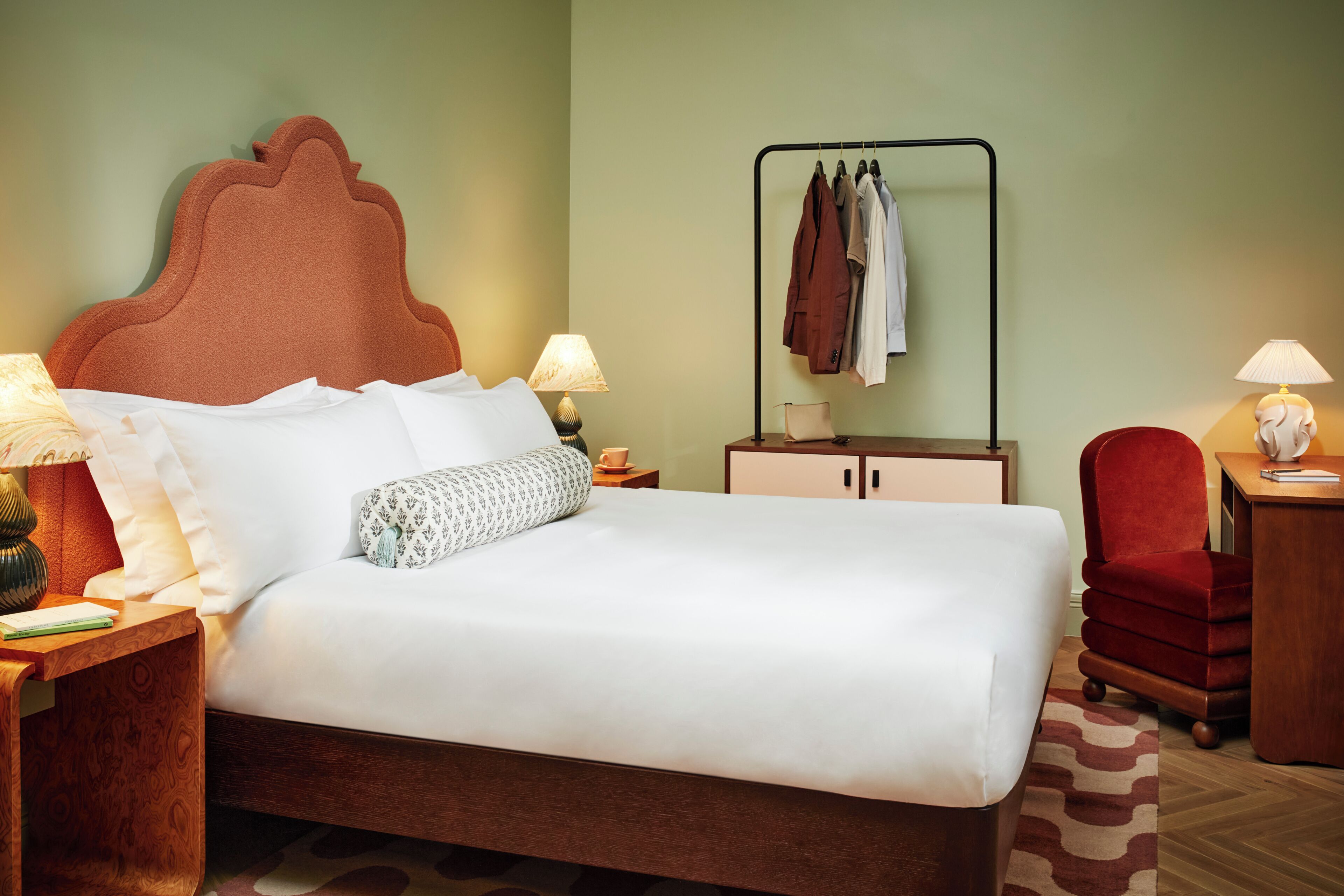 Standard Single Room (Hox House) | Minibar, in-room safe, iron/ironing board (on request), WiFi (free)