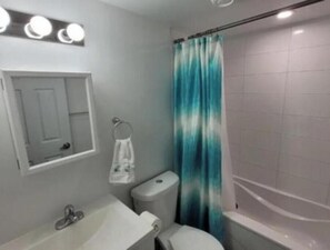 風筒、提供毛巾、番梘、洗頭水