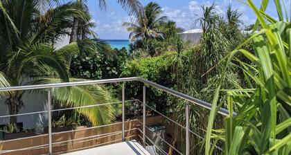 Casa Vista Real by VOPDC Playa del Carmen