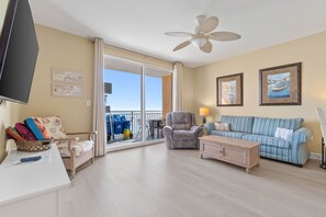Smart TV - Cozy Oceanfront 1BR | Hot Tub + Water Park (Panama City Beach)