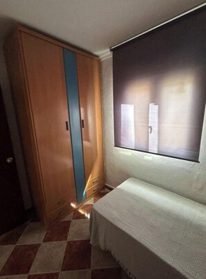 3 dormitorios, escritorio, tabla de planchar con plancha y wifi gratis