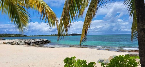 Studio Avec vue mer et Plage Privée à la Baie Nettlé