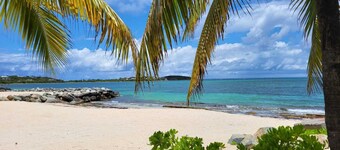 Studio Avec vue mer et Plage Privée à la Baie Nettlé
