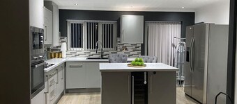 Stunning 3-bedroom Great Sankey Home