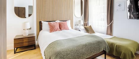 Junior-lejlighed - aircondition | Egyptiske bomuldslagner, premium-sengetøj, individuelt design