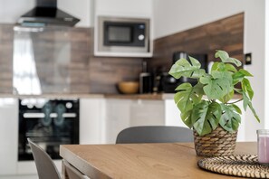 Premium-Apartment, 1 Schlafzimmer, Klimaanlage | Eigene Küche
