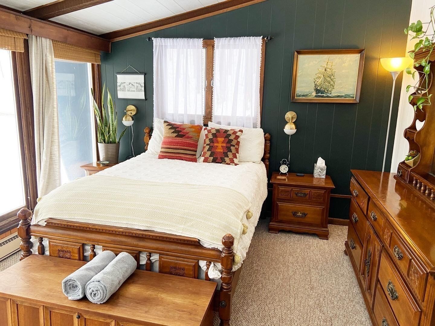 3 bedrooms, desk, iron/ironing board, free WiFi