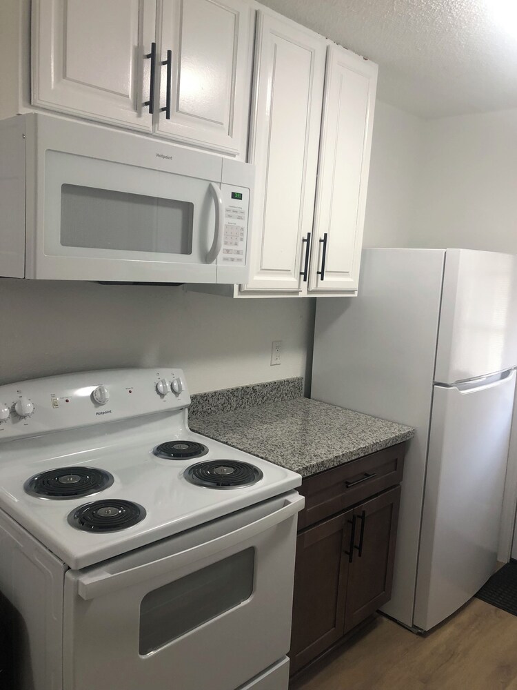Newly renovated 3bdrm/2bth townhome located in LaPlace, Louisiana