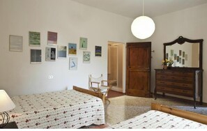 3 bedrooms, WiFi, bed sheets