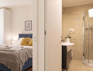 1 bedroom, desk, WiFi, bed sheets - Florence Suite Apartment (Florence)