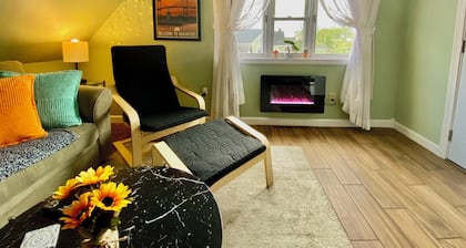 The PVD Penthouse ⭐Near Brown, RISD, College Hill⭐Top Rated Host ⭐Min to Dwntwn