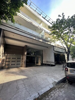 Fachada de la propiedad