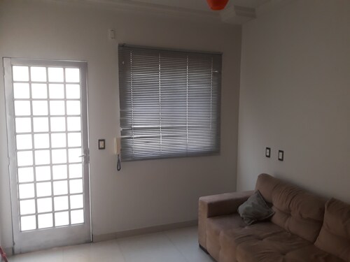 Apartamento Completo 02 Quartos com Área Externa Terrea