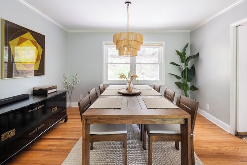 Chapel Hill Nature Retreat with Room for the Entire Family