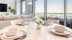 Apartment | 2 bedrooms - Luxe and Modern Duplex in Difc (Dubai)