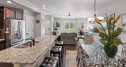 Spectacular Mountain Views & Modern Comfort | 3BR, 2.5BA Townhome | Perfectly Lo