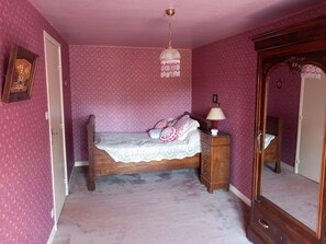 5 Schlafzimmer, Bettwäsche, Rollstuhlgeeignet