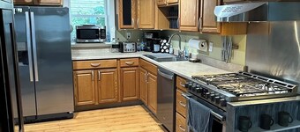 Cozy Lakefront Cottage w/ Kayaks, Firepit, Views & Firepit!