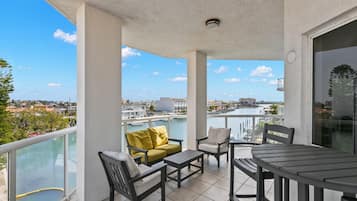 Apartment, Mehrere Betten, Balkon (Sun West Palms 301) | Ausblick vom Zimmer