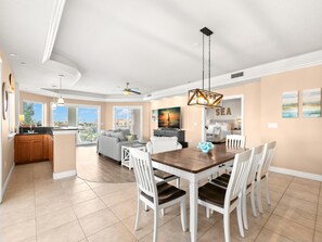 Condo, nhiều giường, ban công (Sun West Palms 301) | Khu ăn uống