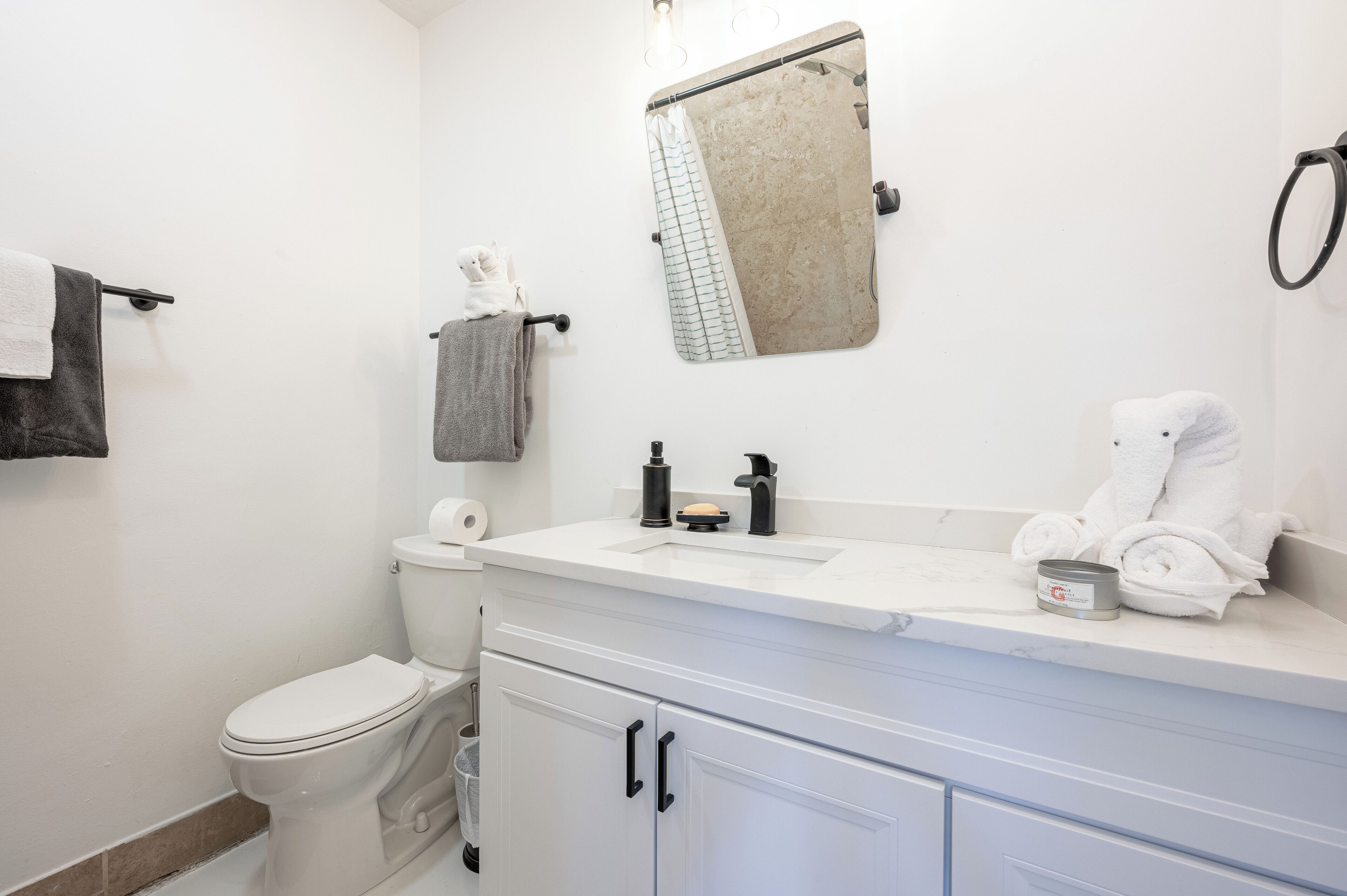 Estudio junior, 1 cama King size | Baño