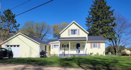 Lake Front on Little Clear Lake- Comfort Resort