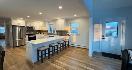 Newly renovated beach home with many amenities!