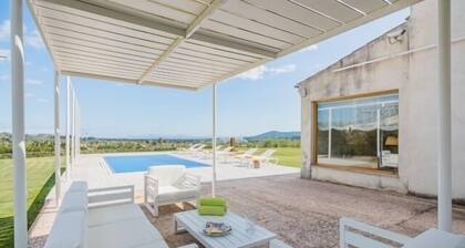 Casa con Piscina en Selva