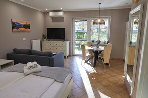 1 bedroom, iron/ironing board, travel crib, free WiFi