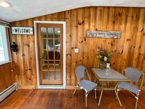 Nothing Fancy Older Pet Friendly Home – near I-95