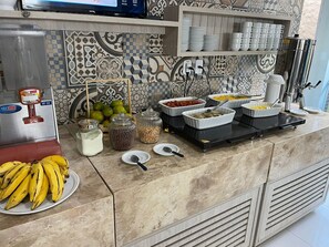 Tägliches inbegriffenes Frühstücksbuffet