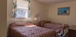 3 chambres, bureau, accès au Wi-Fi (inclus), literie fournie