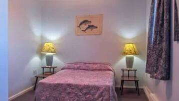 3 bedrooms, desk, free WiFi, bed sheets