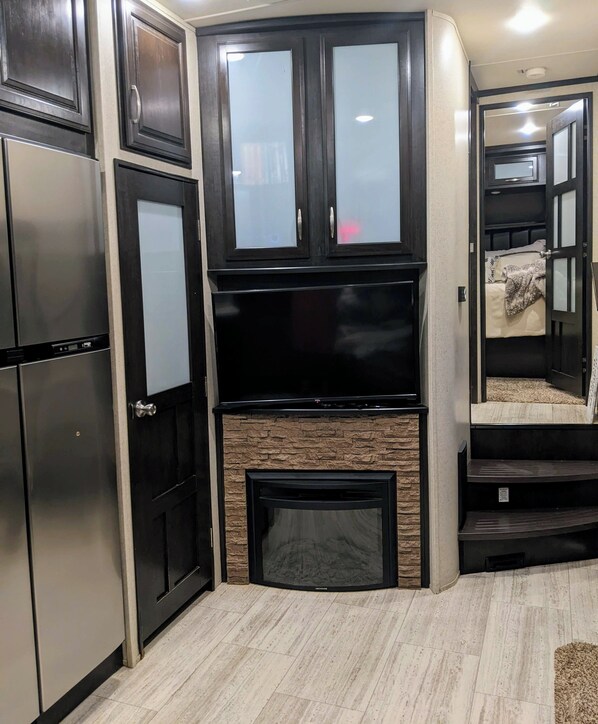 Interior - RV on 25 acre Farm on the Spring River (Hardy)