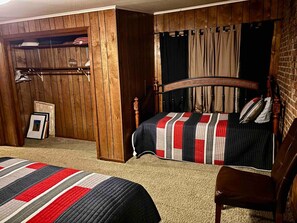 4 bedrooms, WiFi, bed sheets