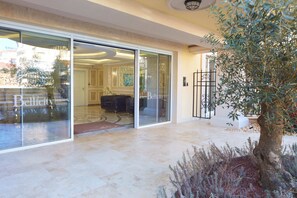 Interior entrance - Bellicity Apart Complex (Ravda)