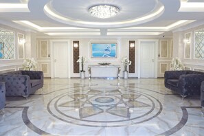 Lobby - Bellicity Apart Complex (Ravda)