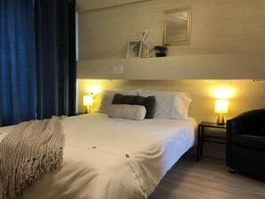 1 soverom, strykejern/-brett, wi-fi og sengetøy