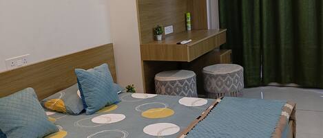 1 bedroom, WiFi, bed sheets