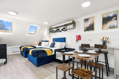 Kunda House Pershore