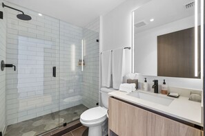 Bathroom - Luxurious Condo Downtown Miami Heart (Miami)